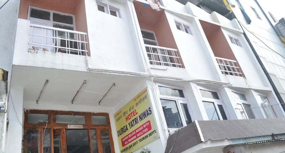 Hotel Durga Yatri Niwas, Katra 1